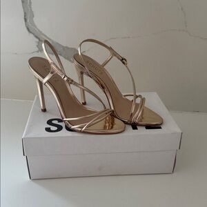 NEW IN BOX SCHUTZ Women's Metallic Strappy Heels